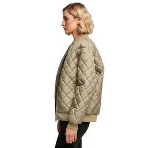 Bombers acolchoado feminino Urban Classics Oversized Diamond image-5
