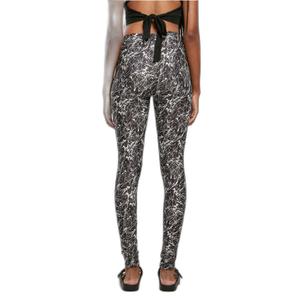 Legging woman Urban Classics Soft AOP GT image-4