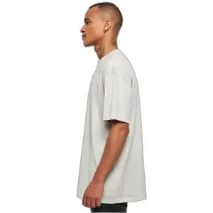 T-shirt Urban Classics Oversized Distressed image-6