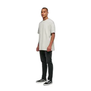 T-shirt Urban Classics Oversized Distressed image-1