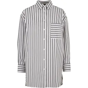 Camisa de mulher Urban Classics Oversized Stripe image-0