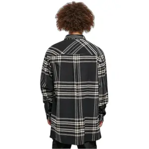 Langes kariertes Oversize-Hemd Urban Classics Summit image-4