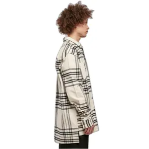 Langes kariertes Oversize-Hemd Urban Classics Summit image-6