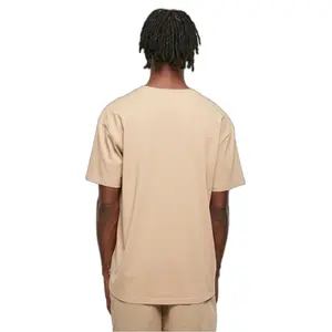 Camiseta orgánica oversize con cuello de pico Urban Classics image-4