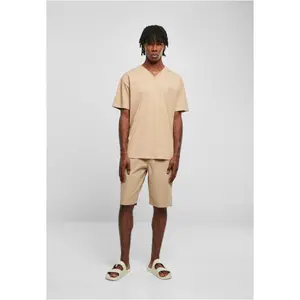 Camiseta orgánica oversize con cuello de pico Urban Classics image-1