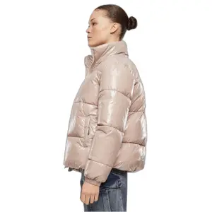 Plumífero corto reciclada mujer Urban Classics image-4