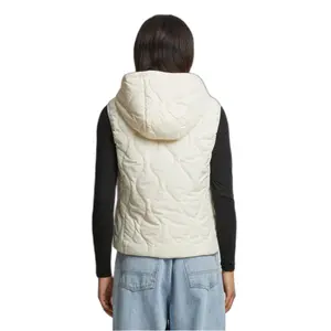 Women's Urban Classics Super Light Quilted Vest image-4