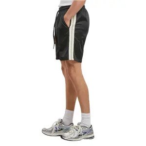 Short Urban Classics Tennis Core image-4