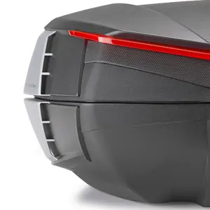 Motorcycle top case with side vents and air intakes Givi image-3
