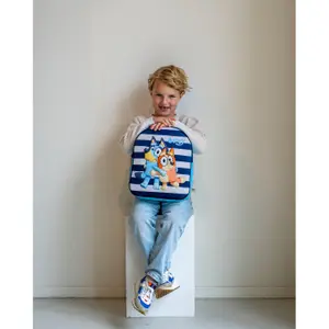 Children's backpack Vadobag Bluey Oh Happy Days image-1