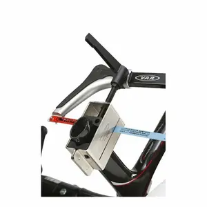 Adjustable cutting guide fork Var image-2