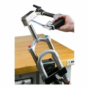 Adjustable cutting guide fork Var image-3