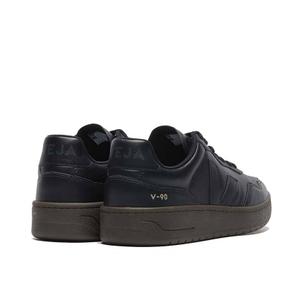 Sneakers Veja V-90 Leather image-3