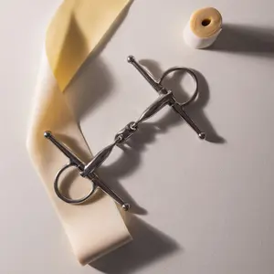 Mors à aiguille double-brisures pour cheval en acier inoxydable Velari Full Cheek Bit 16mm image-4