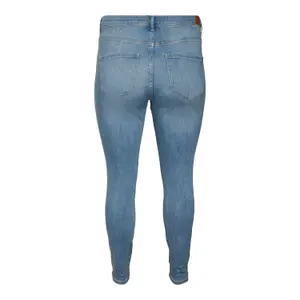 Skinny jeans til kvinder Vero Moda Phia image-1