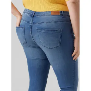 Jeans schmal geschnittene Damenbekleidung Vero Moda Fanya image-4