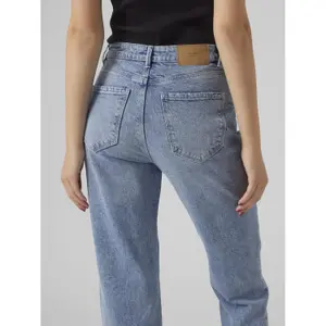 Jeans Vero Moda Linda Mom GU3184 image-5