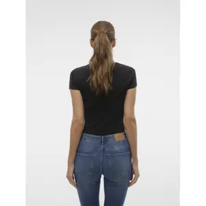 T-shirt femme Vero Moda Ines image-4