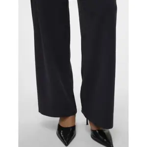 Weite Hose Damen Vero Moda Berlin Zamira MW image-5