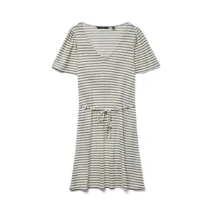 Kurzes 2/4 Kleid für Frauen Vero Moda Gina image-0