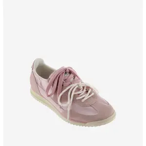 Women's Trainers Victoria Saturno image-1