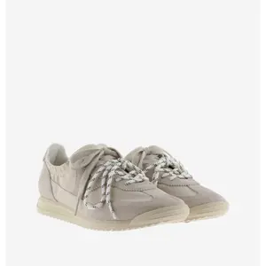 Women's Trainers Victoria Saturno image-2