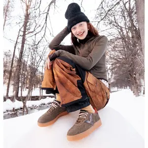 Women’s suede and metal sneakers Victoria Madrid image-5