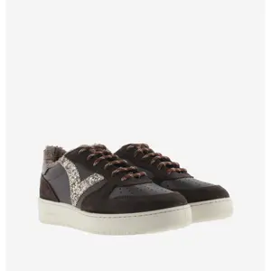 Sparkly trainers Victoria Madrid image-2