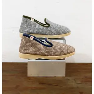 Bekväma sneakers Victoria Espiga image-3