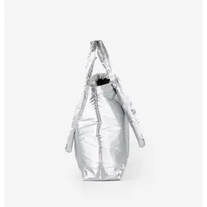 Metallic nylon tote bag Victoria image-1