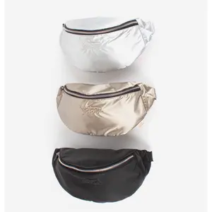 Women's nylon banana bag Victoria image-2