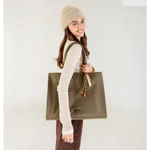 Rigid tote bag for women Victoria image-2