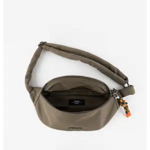 Women's nylon banana bag Victoria image-1