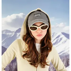 Women's wool baseball cap Victoria image-2