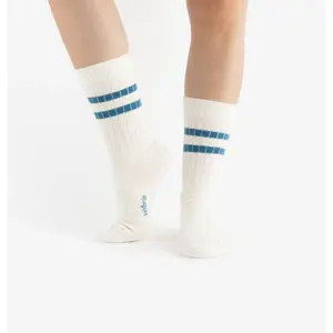 Natural cashmere socks Victoria image-3