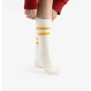 Natural cashmere socks Victoria image-2