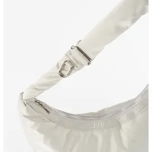 Women's nylon handbag Victoria image-4