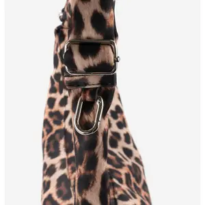 Women's nylon handbag Victoria image-3