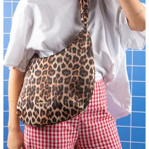 Women's nylon handbag Victoria image-2
