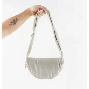 Half-moon nylon shoulder bag Victoria image-4