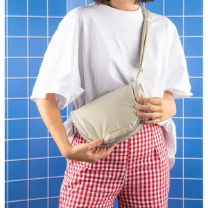 Half-moon nylon shoulder bag Victoria image-5