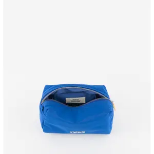 Nylon toiletry bag Victoria image-1