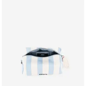 Toiletry bag for women Victoria Prints image-2