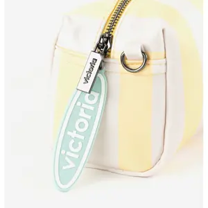 Toiletry bag for women Victoria Prints image-3