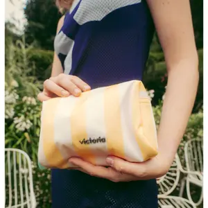 Toiletry bag for women Victoria Prints image-4