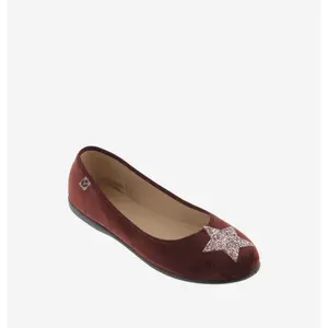 Ballerinas girl Victoria Hada image-1