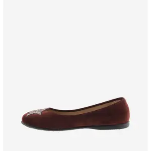 Ballerinas girl Victoria Hada image-2