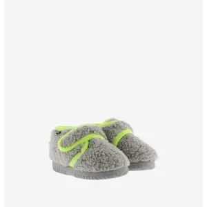 Faux fur slippers for kids Victoria Ojalá image-5