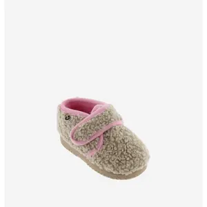 Chaussons en fausse fourrure bébé Victoria Ojalá image-1