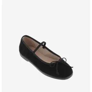 Ballet flats girl Victoria Gong Fu image-1